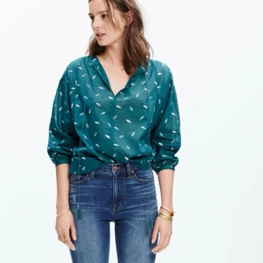 Madewell Peasant Feather Print V-Neck Blouse tassel tie in emerald green sz S